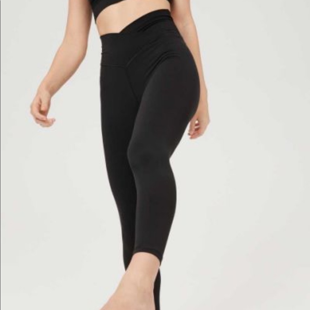 Aerie Crossover leggings!